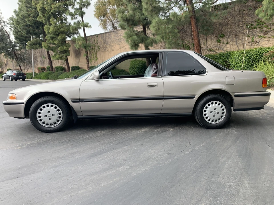 1993 Honda Accord 4th Gen - Image 7 of 31