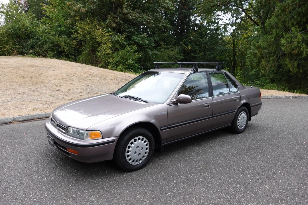 1993 Honda Accord 4th Gen - Image 21 of 31