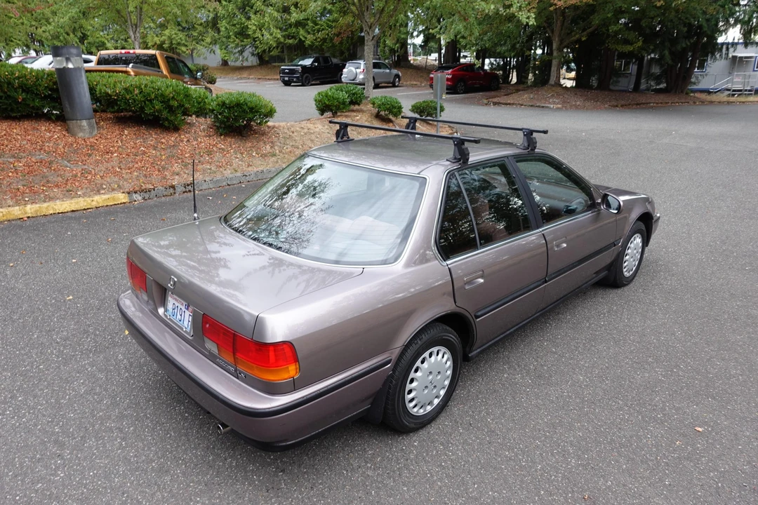 1993 Honda Accord 4th Gen - Image 26 of 31