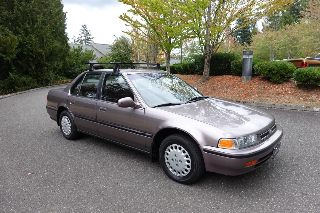 1993 Honda Accord 4th Gen - Image 24 of 31