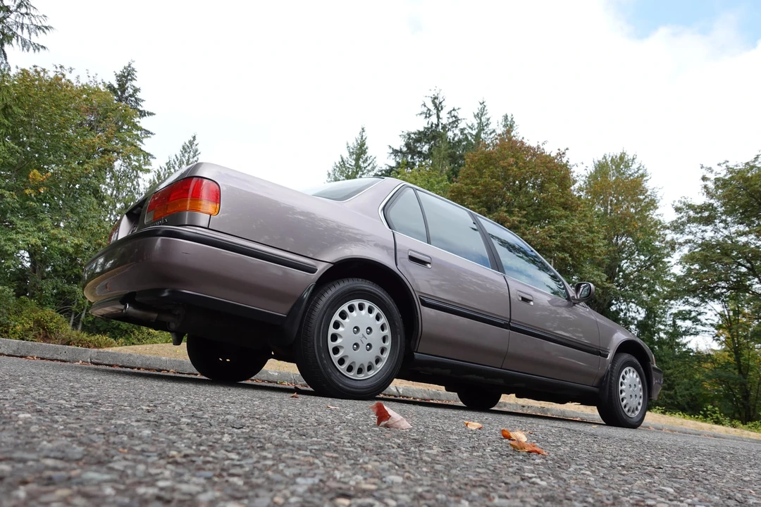 1993 Honda Accord 4th Gen - Image 12 of 31