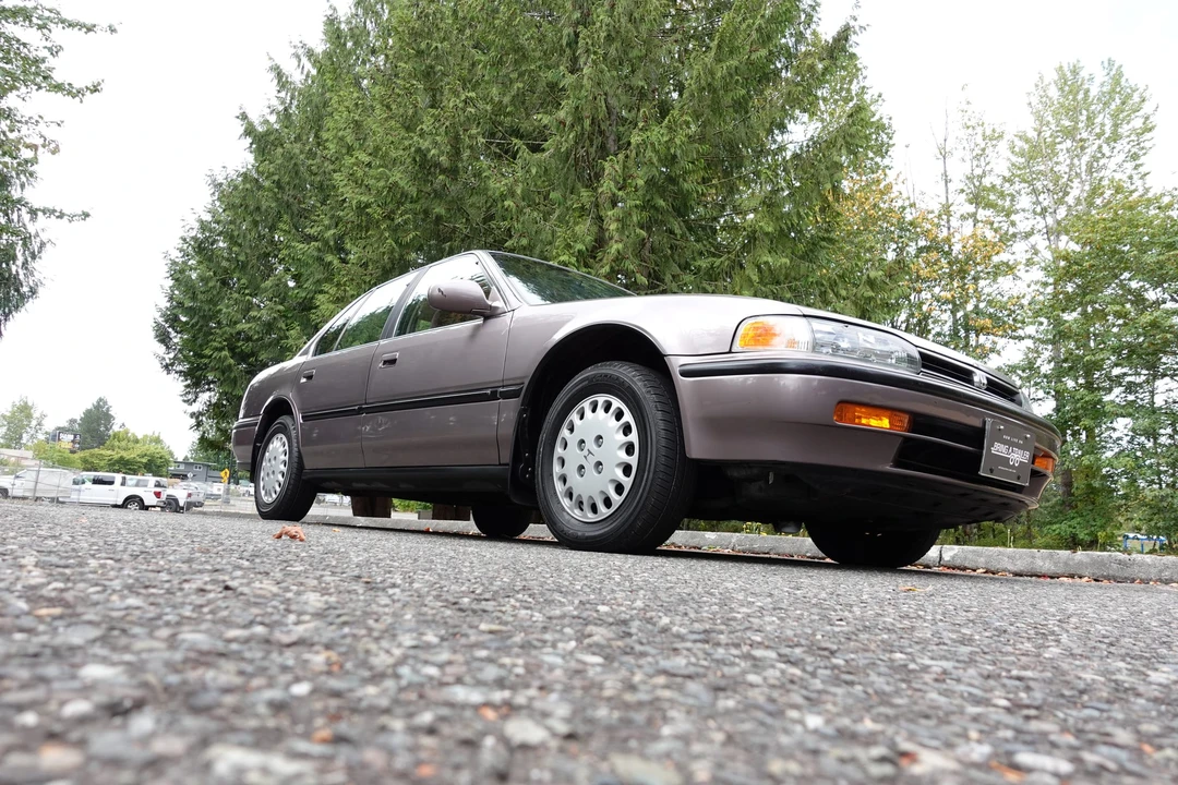1993 Honda Accord 4th Gen - Image 8 of 31