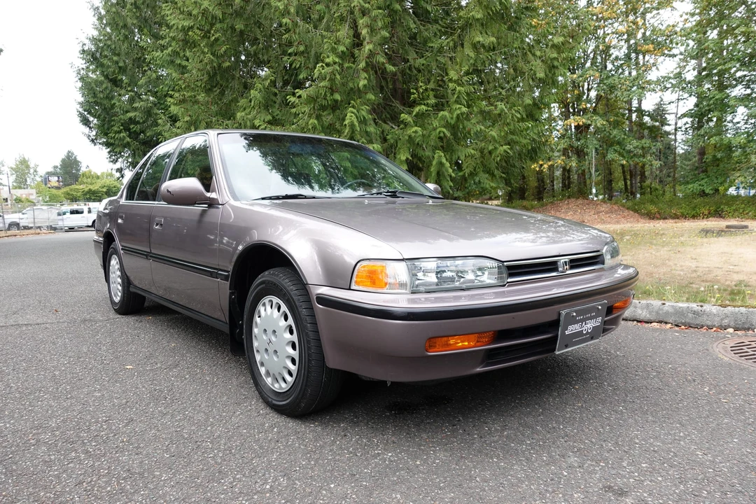 1993 Honda Accord 4th Gen - Image 7 of 31