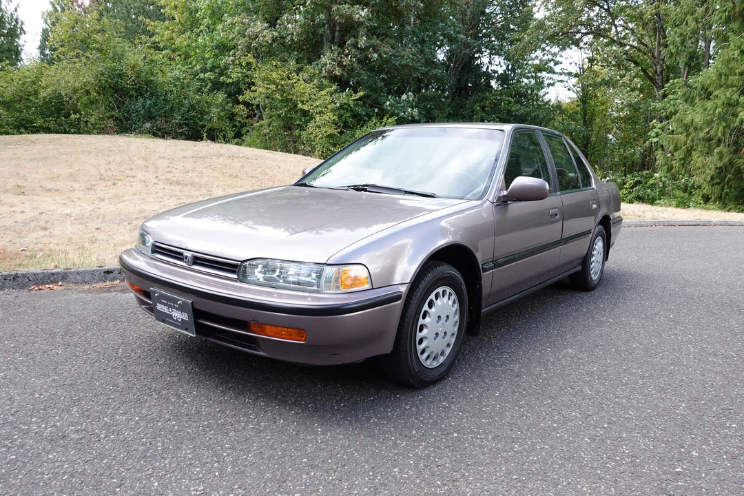 1993 Honda Accord 4th Gen - Image 5 of 31