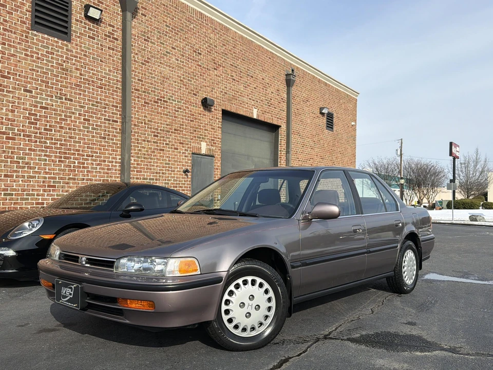 1993 Honda Accord 4th Gen - Image 18 of 31