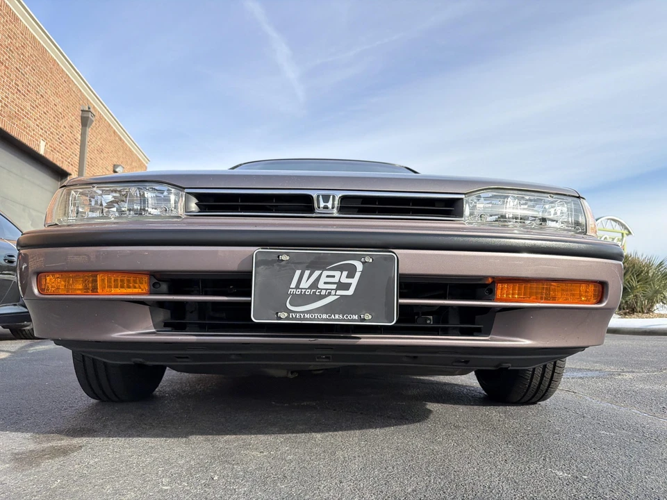 1993 Honda Accord 4th Gen - Image 21 of 31