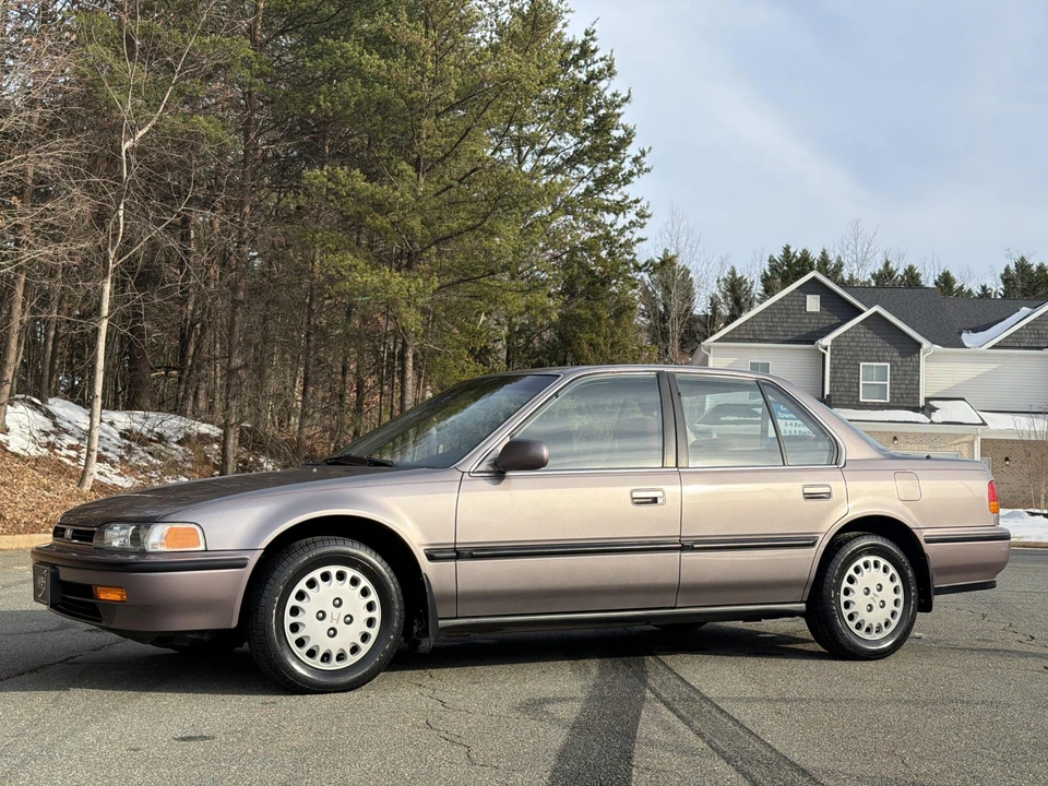 1993 Honda Accord 4th Gen - Image 16 of 31