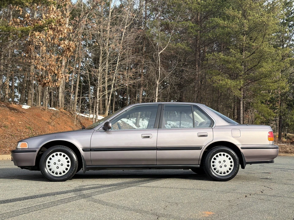 1993 Honda Accord 4th Gen - Image 15 of 31