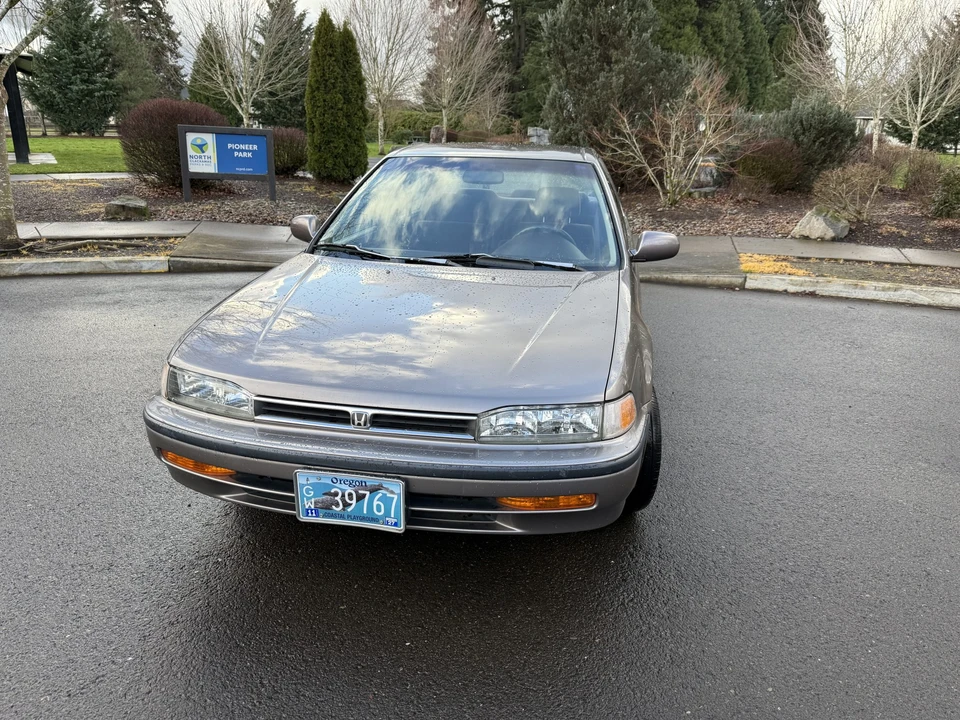 1993 Honda Accord 4th Gen - Image 27 of 31