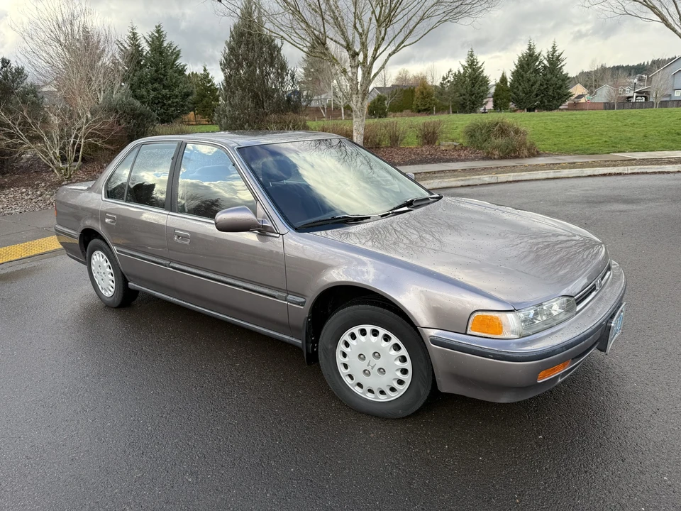 1993 Honda Accord 4th Gen - Image 22 of 31