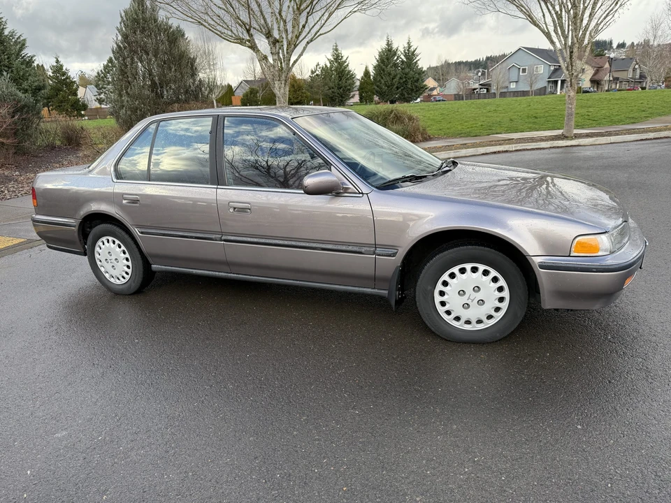 1993 Honda Accord 4th Gen - Image 17 of 31