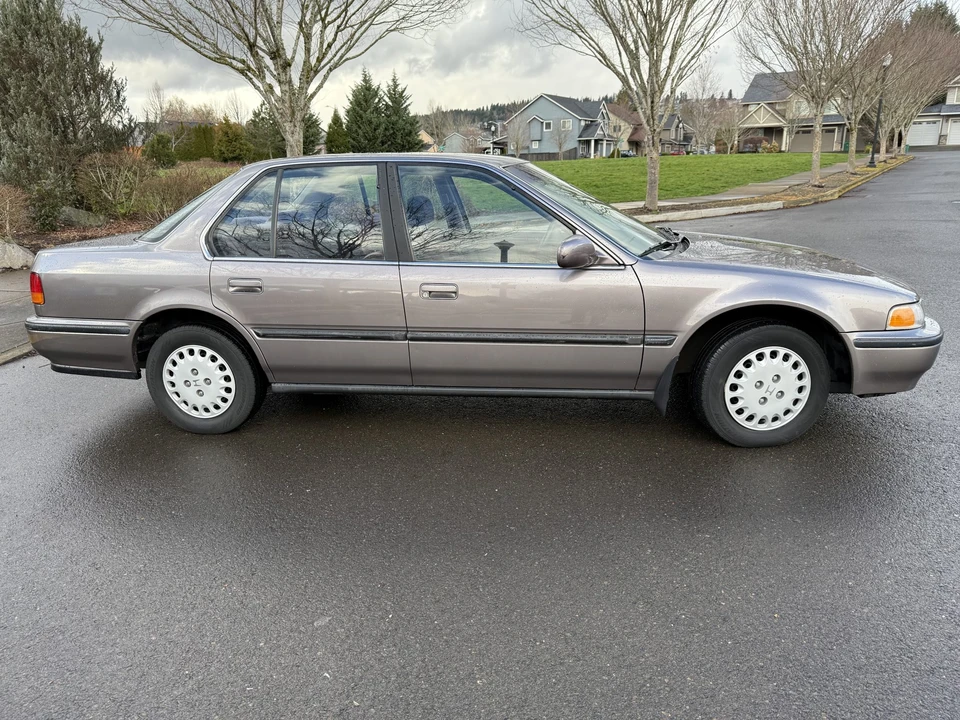 1993 Honda Accord 4th Gen - Image 16 of 31