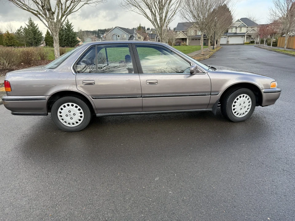 1993 Honda Accord 4th Gen - Image 14 of 31