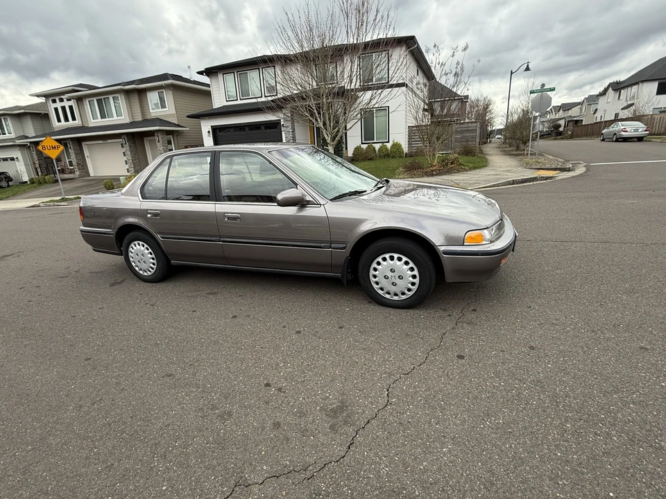 1993 Honda Accord 4th Gen - Image 2 of 31