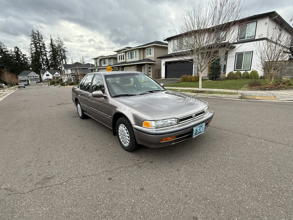1993 Honda Accord 4th Gen - Image 4 of 31