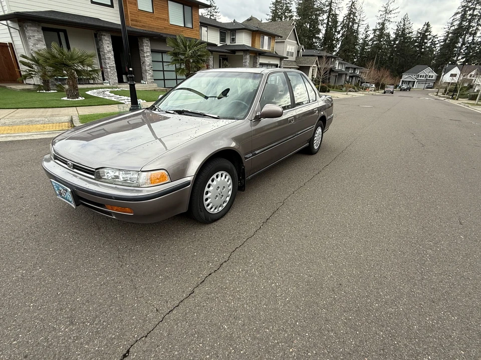 1993 Honda Accord 4th Gen - Image 7 of 31