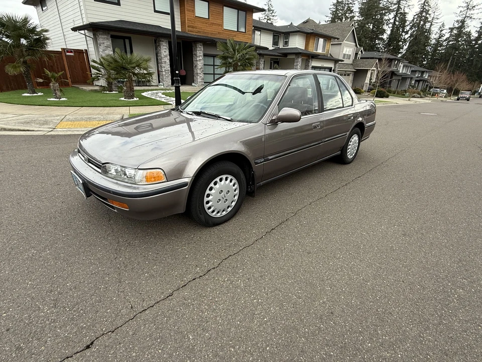 1993 Honda Accord 4th Gen - Image 6 of 31