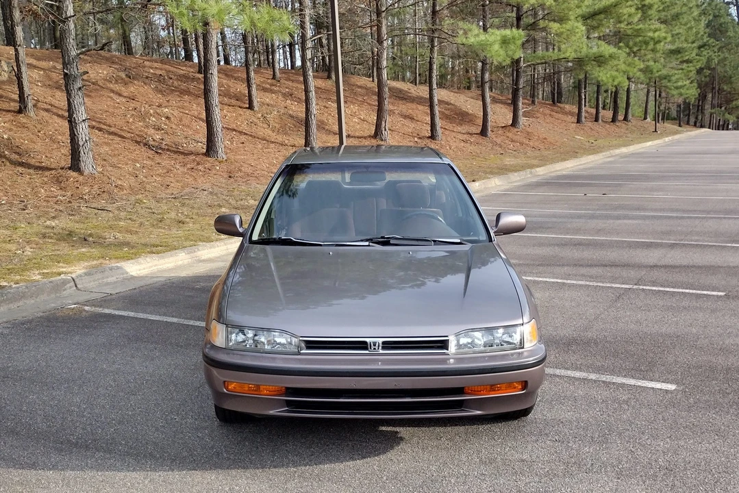 1993 Honda Accord 4th Gen - Image 5 of 31