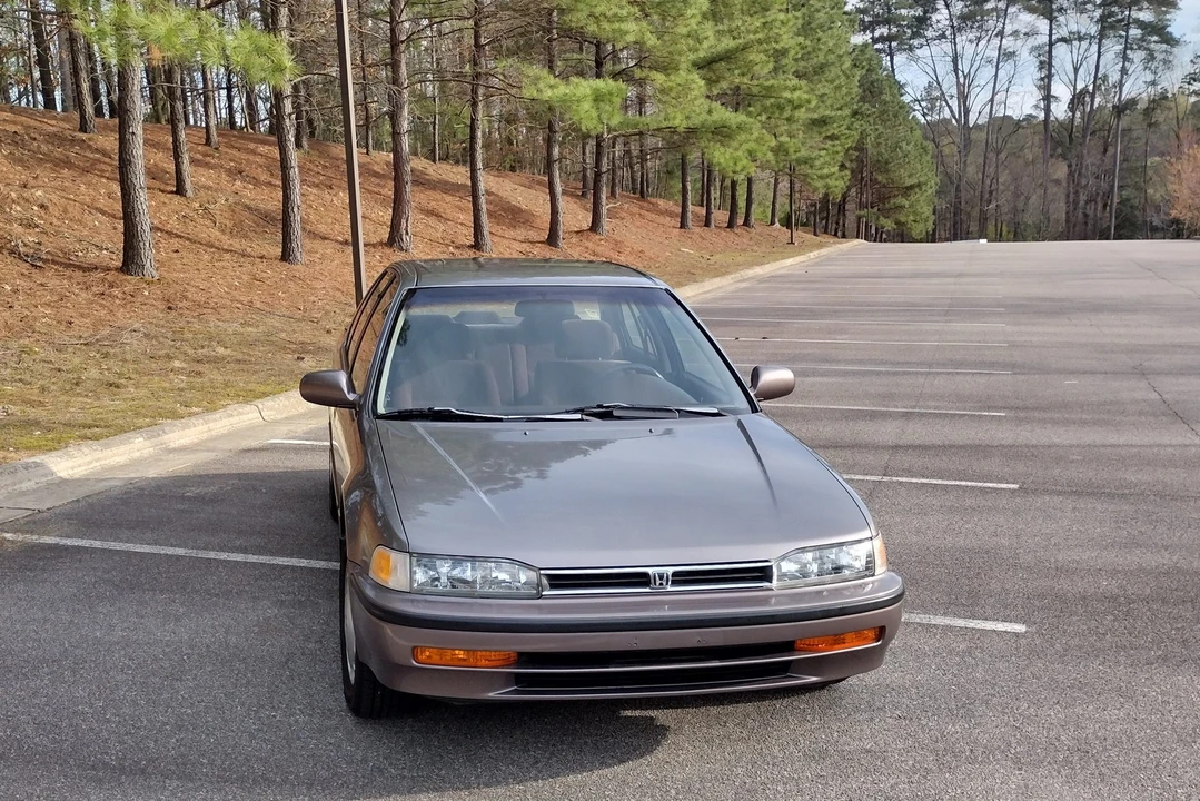 1993 Honda Accord 4th Gen - Image 4 of 31