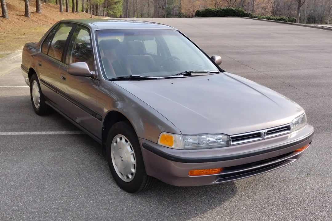 1993 Honda Accord 4th Gen - Image 3 of 31