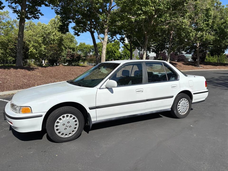 1993 Honda Accord 4th Gen - Image 7 of 31