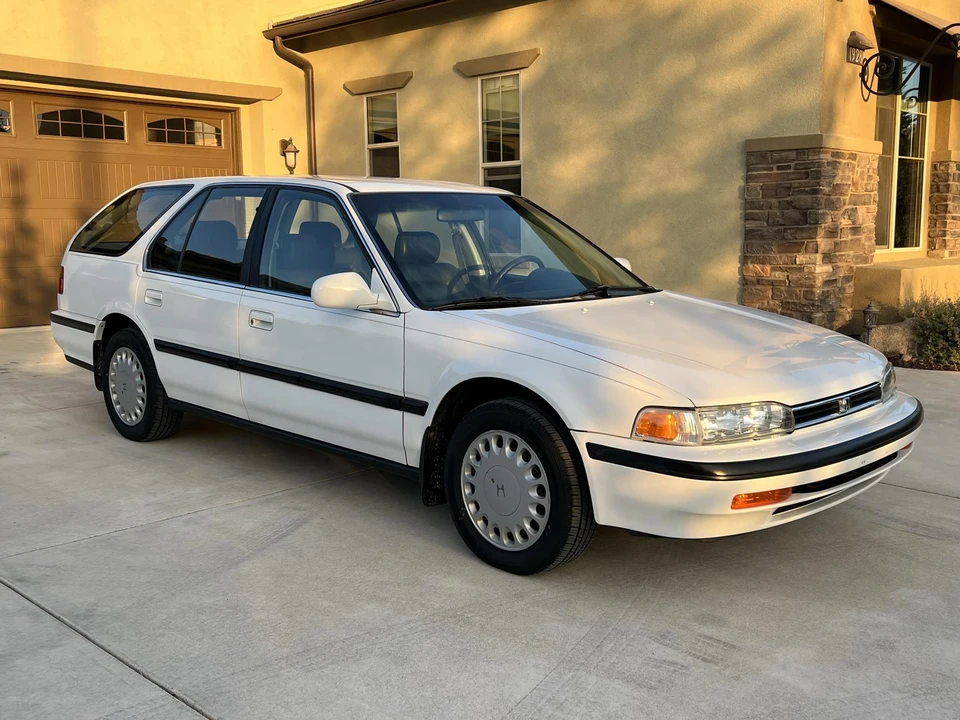 1993 Honda Accord 4th Gen - Image 21 of 31