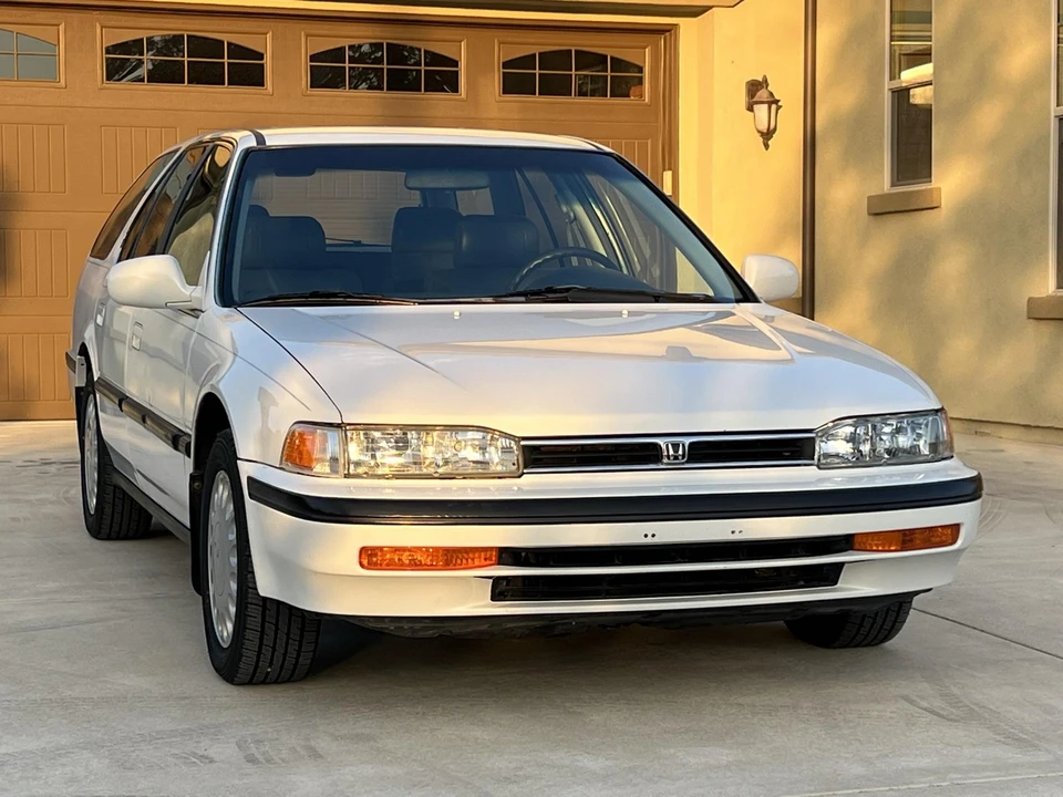 1993 Honda Accord 4th Gen - Image 24 of 31