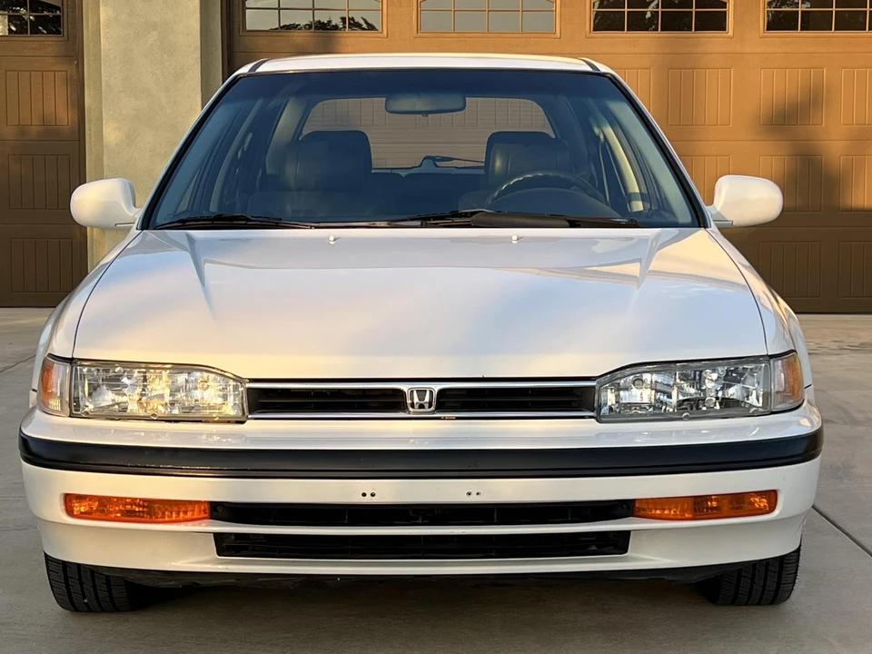 1993 Honda Accord 4th Gen - Image 25 of 31