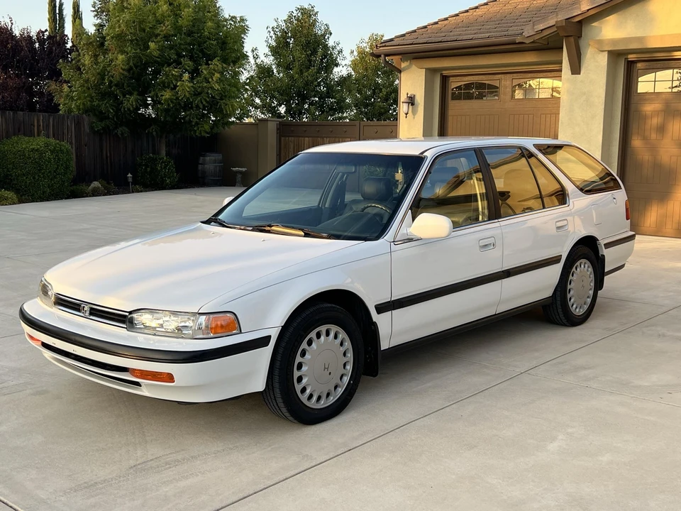 1993 Honda Accord 4th Gen - Image 4 of 31