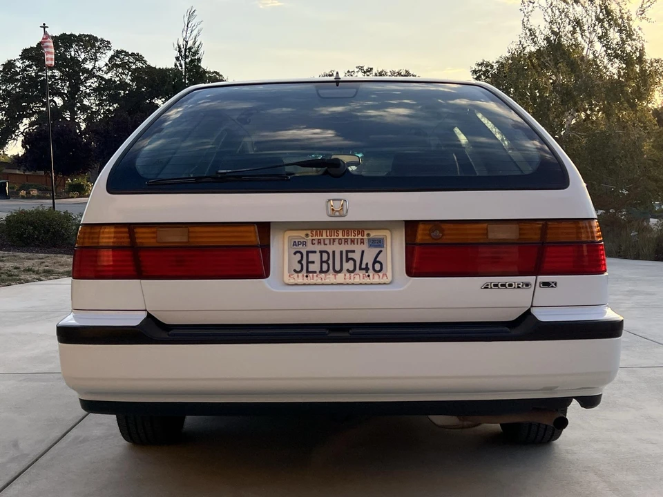 1993 Honda Accord 4th Gen - Image 12 of 31