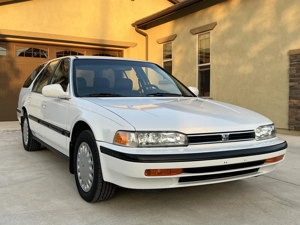 1993 Honda Accord 4th Gen - Image 23 of 31