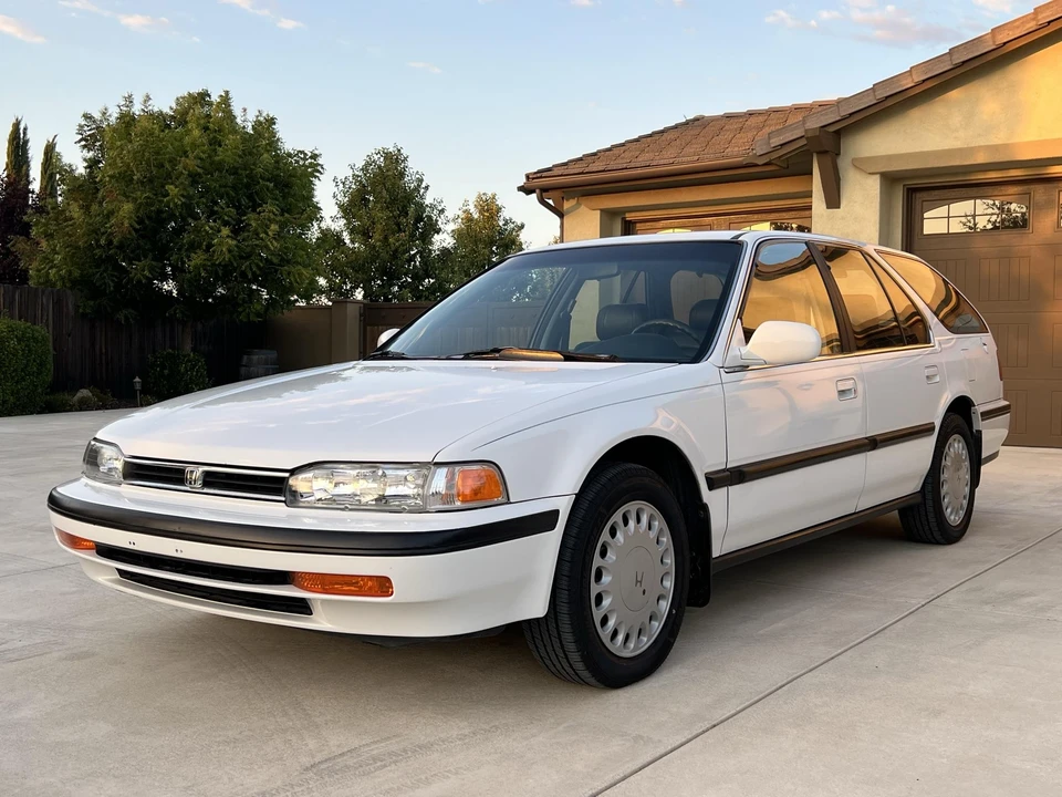 1993 Honda Accord 4th Gen - Image 3 of 31