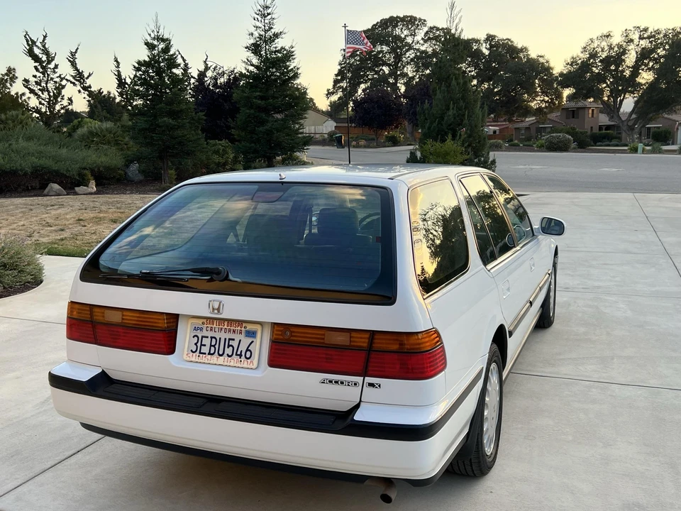 1993 Honda Accord 4th Gen - Image 15 of 31