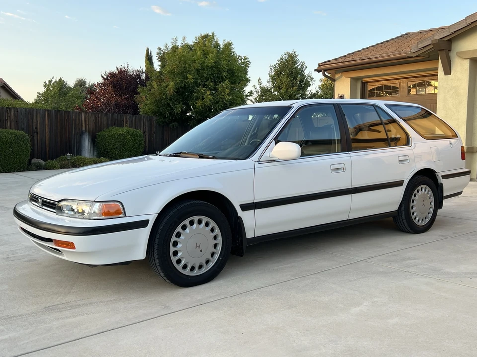 1993 Honda Accord 4th Gen - Image 5 of 31