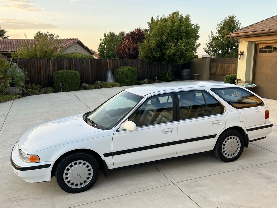 1993 Honda Accord 4th Gen - Image 6 of 31