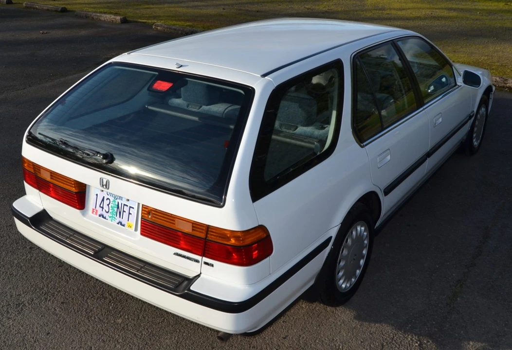 1993 Honda Accord 4th Gen - Image 27 of 31