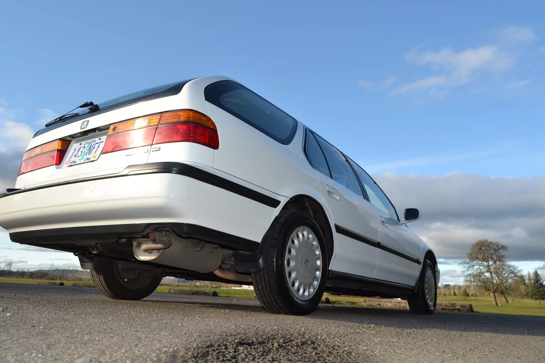 1993 Honda Accord 4th Gen - Image 28 of 31
