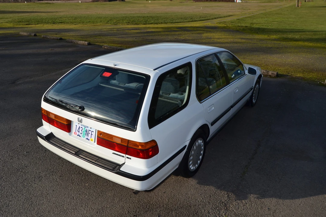 1993 Honda Accord 4th Gen - Image 26 of 31