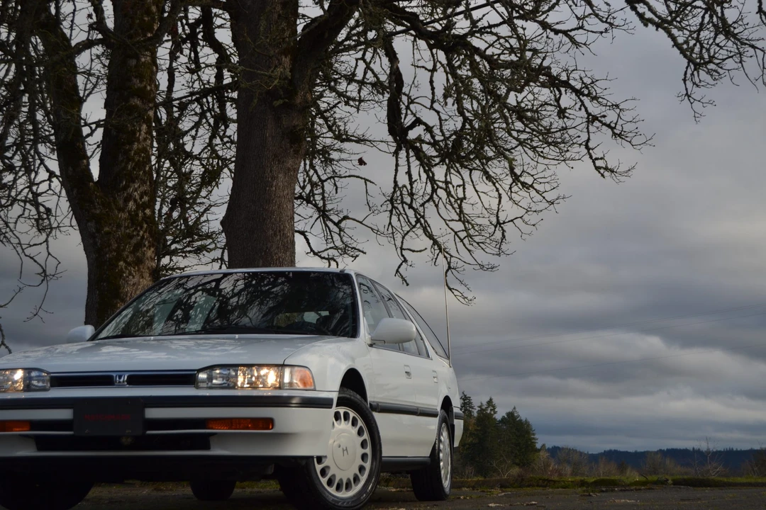 1993 Honda Accord 4th Gen - Image 10 of 31