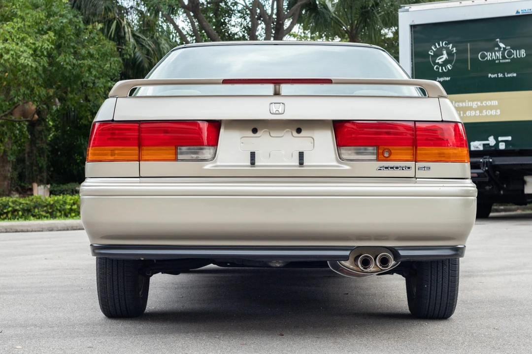 1993 Honda Accord 4th Gen - Image 4 of 31