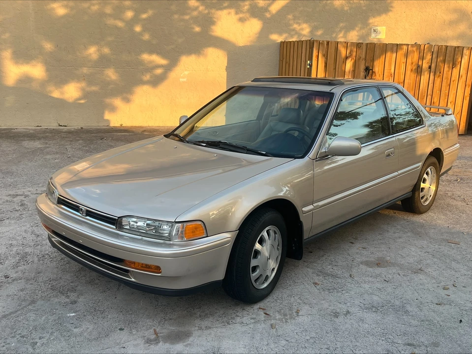 1993 Honda Accord 4th Gen - Image 7 of 31