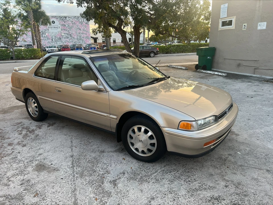 1993 Honda Accord 4th Gen - Image 10 of 31