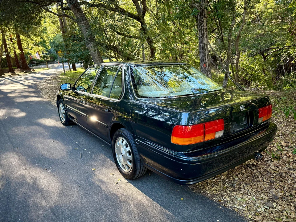 1993 Honda Accord 4th Gen - Image 24 of 31