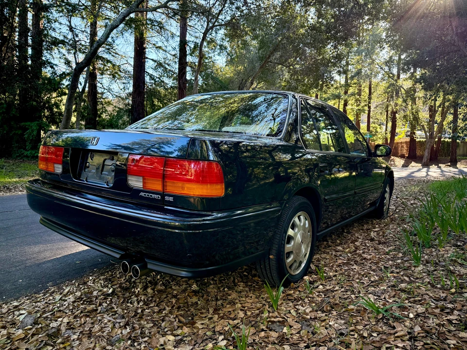 1993 Honda Accord 4th Gen - Image 28 of 31