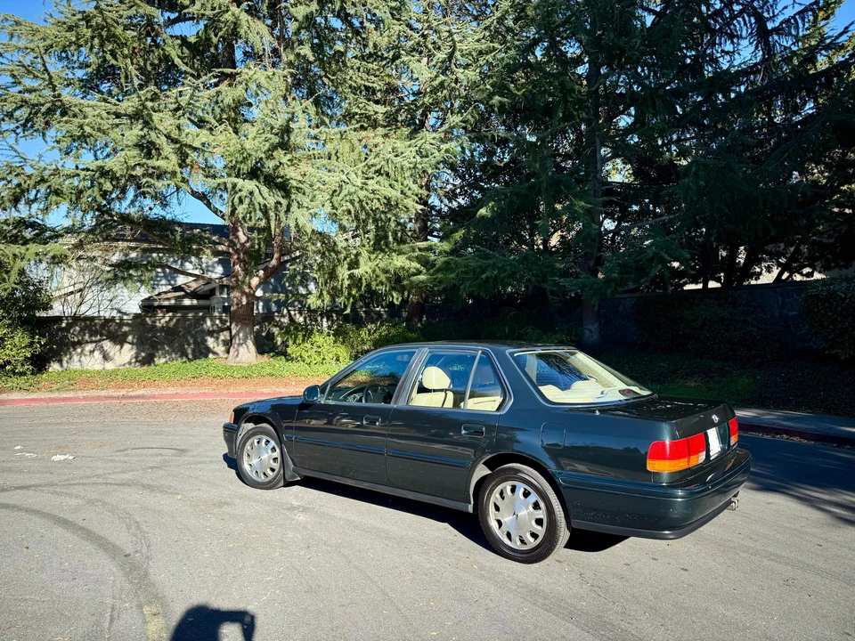1993 Honda Accord 4th Gen - Image 21 of 31