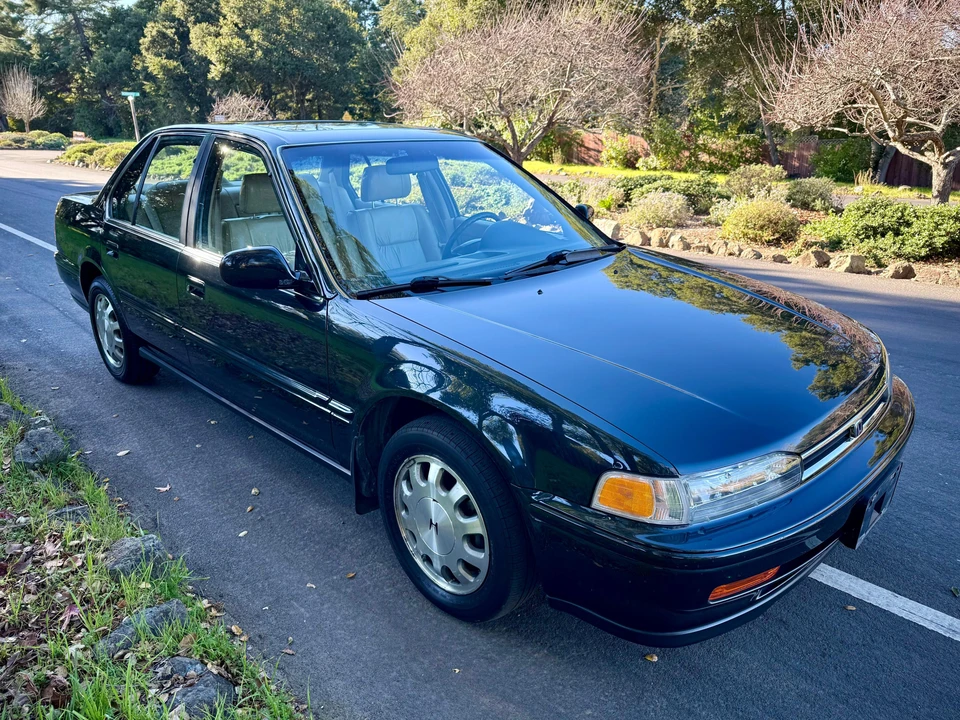 1993 Honda Accord 4th Gen - Image 17 of 31