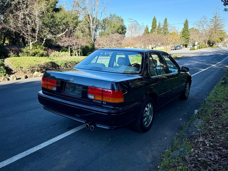1993 Honda Accord 4th Gen - Image 12 of 31