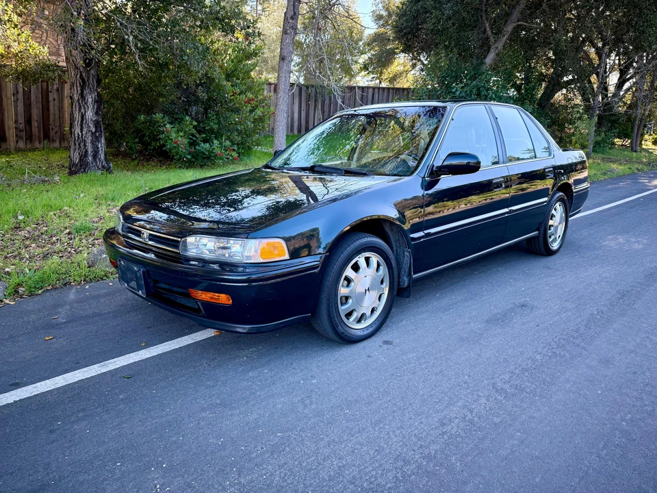 1993 Honda Accord 4th Gen - Image 8 of 31