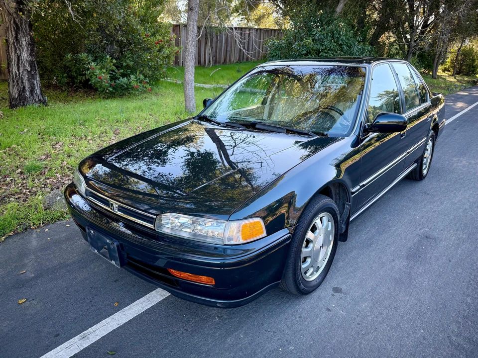 1993 Honda Accord 4th Gen - Image 7 of 31