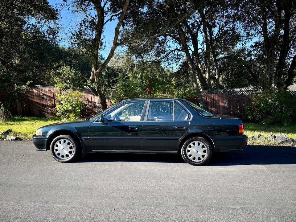 1993 Honda Accord 4th Gen - Image 19 of 31